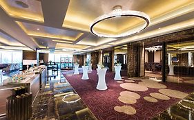 深圳大中华希尔顿酒店（地铁出站即达、近福田会展中心）